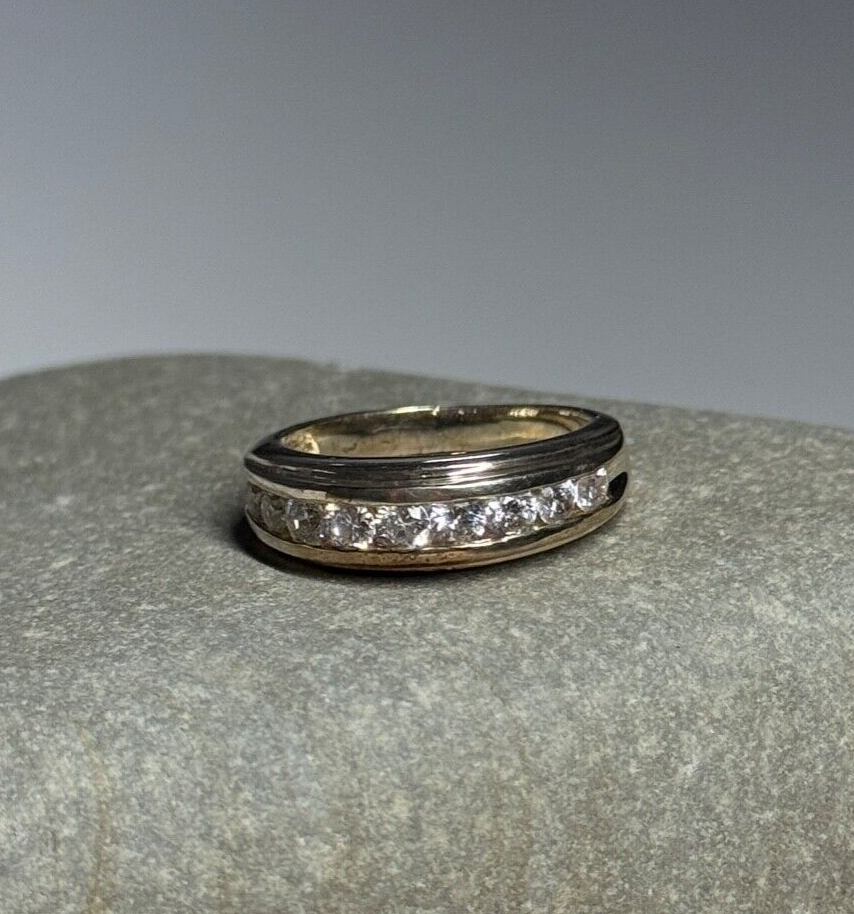 925 Sterling Silver CZ Ring Size 6