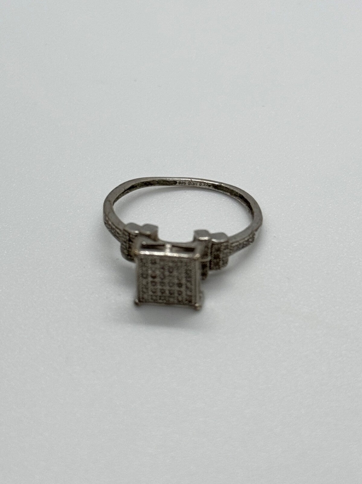 925 Sterling Silver CZ Ring Size 6