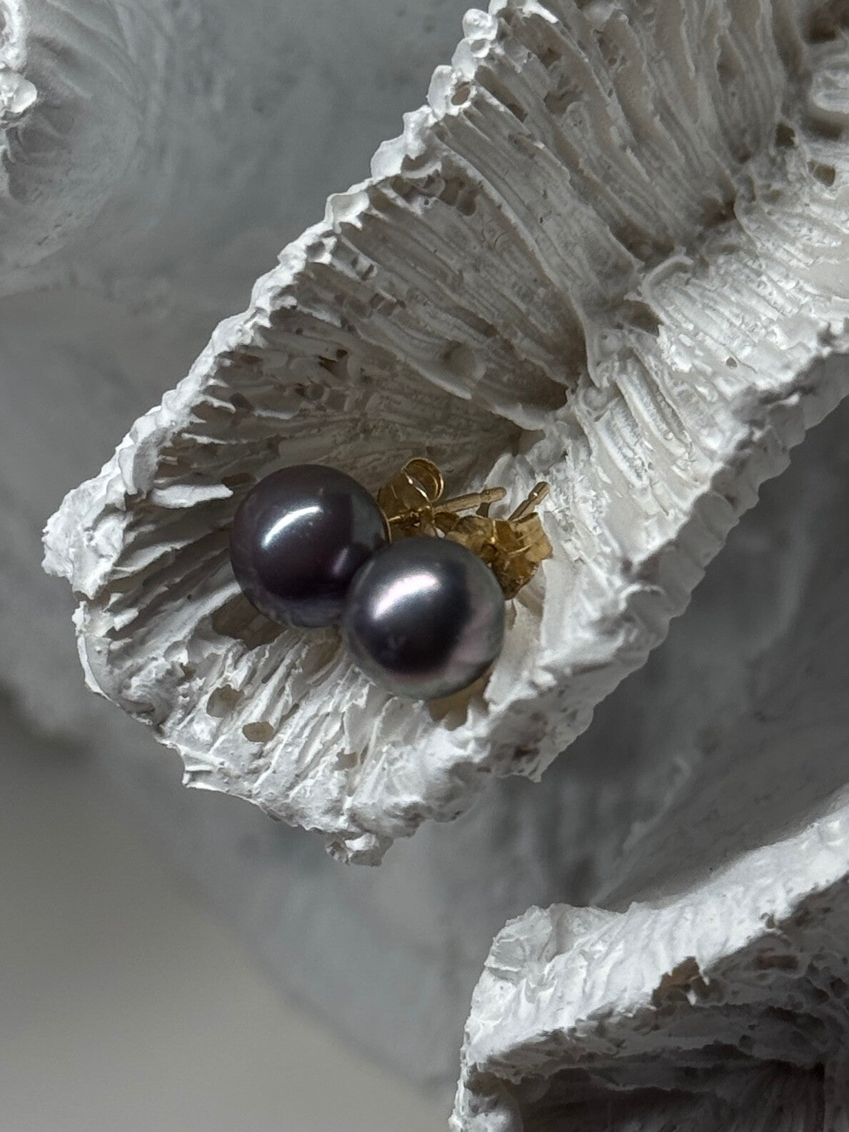 14K Yellow Gold Pearl Earrings
