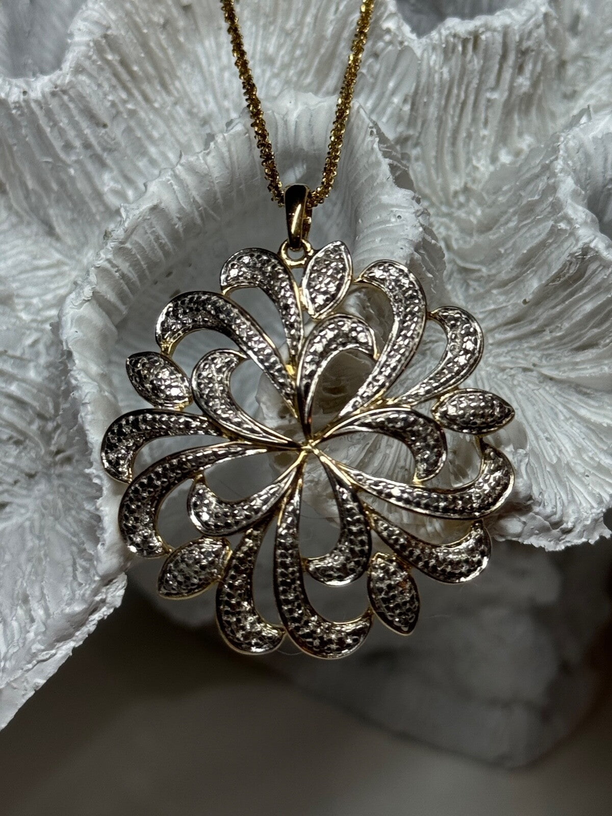 925 Sterling Silver Gold Plated Wild Flower Necklace