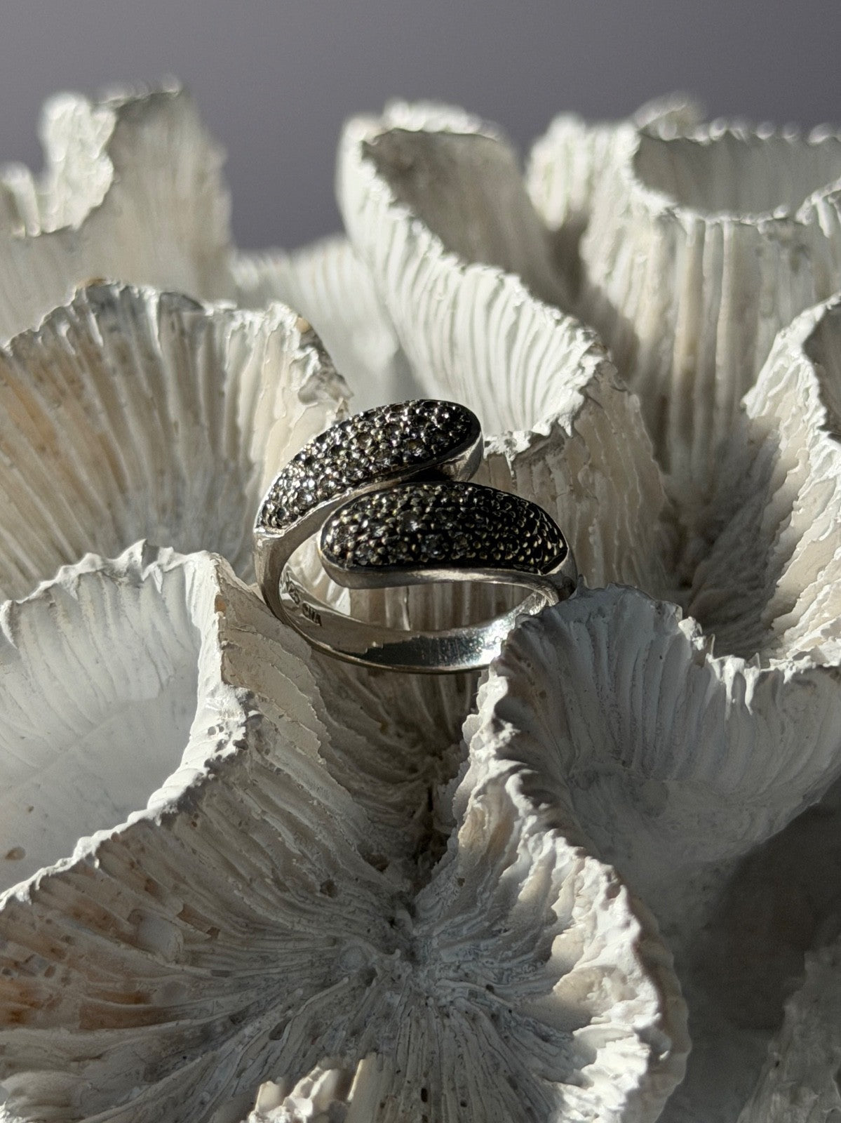 Lovely 925 Sterling Silver Cz Ring Size 6