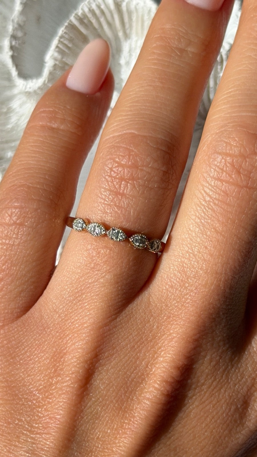 Classy 10K Yellow Gold Diamond 0.10 ct Ring Size 7