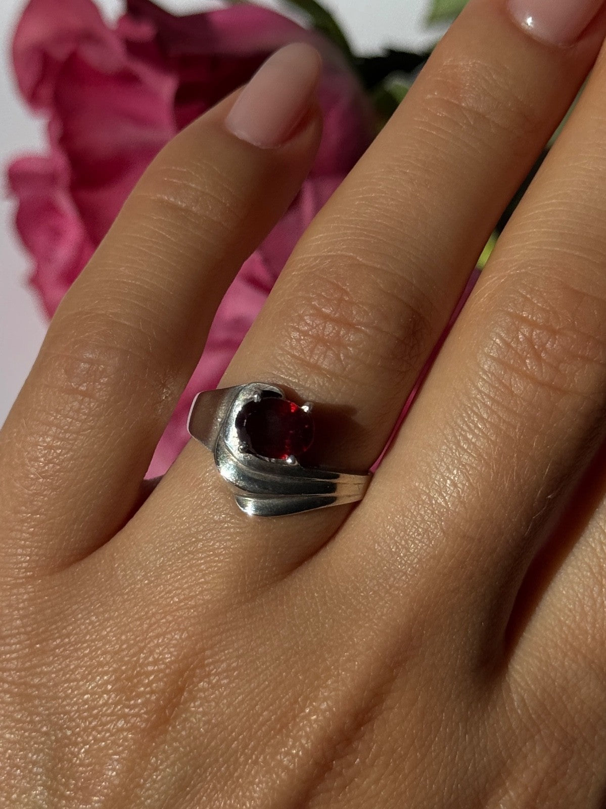 925 Sterling Silver Garnet Ring Size 7.5