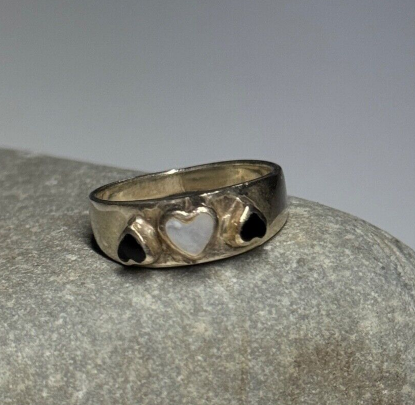 925 Sterling Silver Abalone & Enamel Hearts Ring Size 5