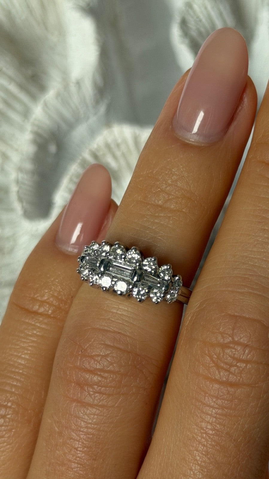 14K White Gold Diamond 0.80 carats Ring Size 4