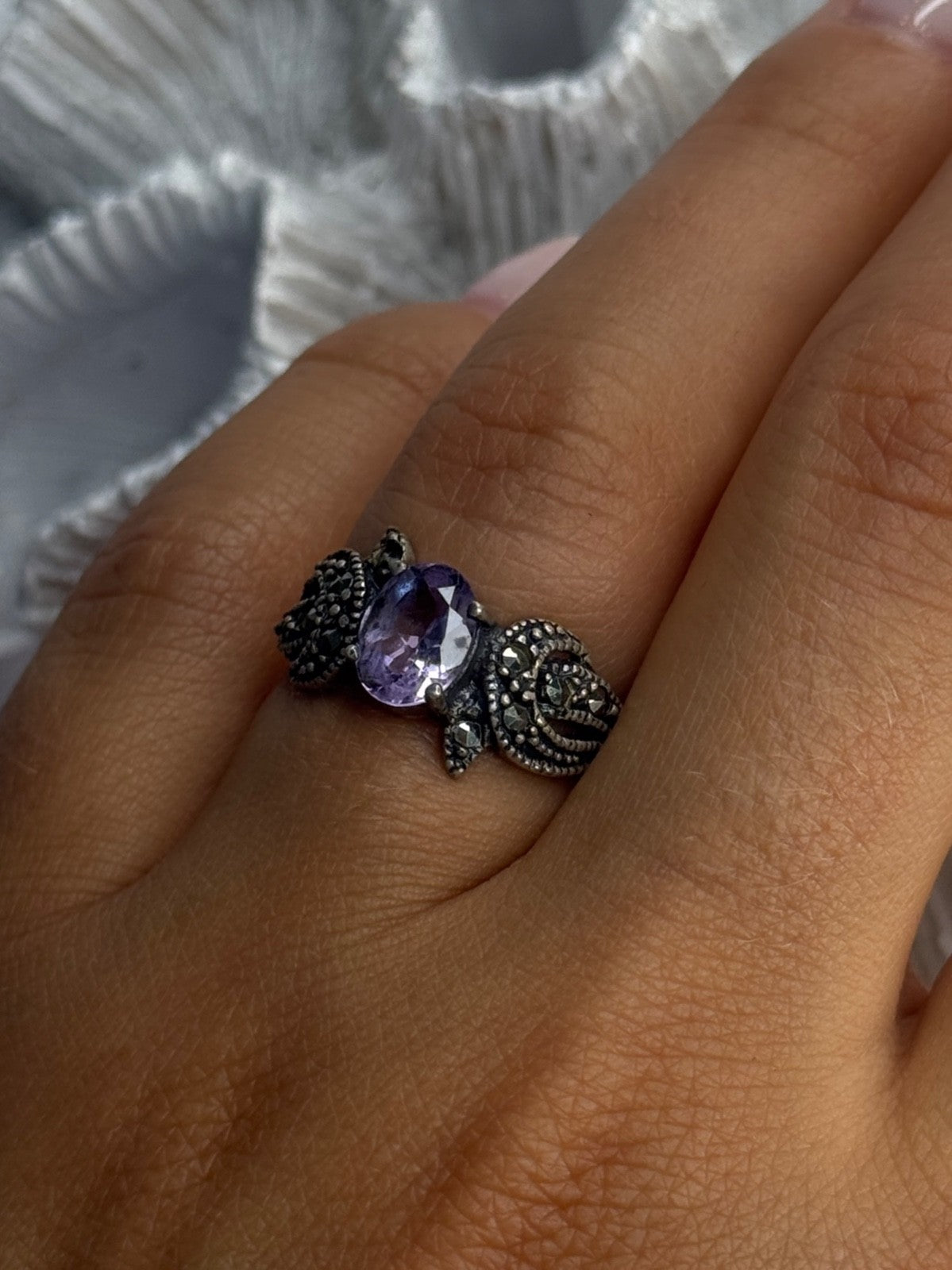 925 Sterling Silver Amethyst & Marcasite Ring Size 7