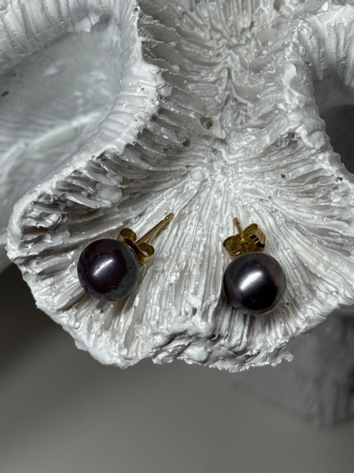 14K Yellow Gold Pearl Earrings