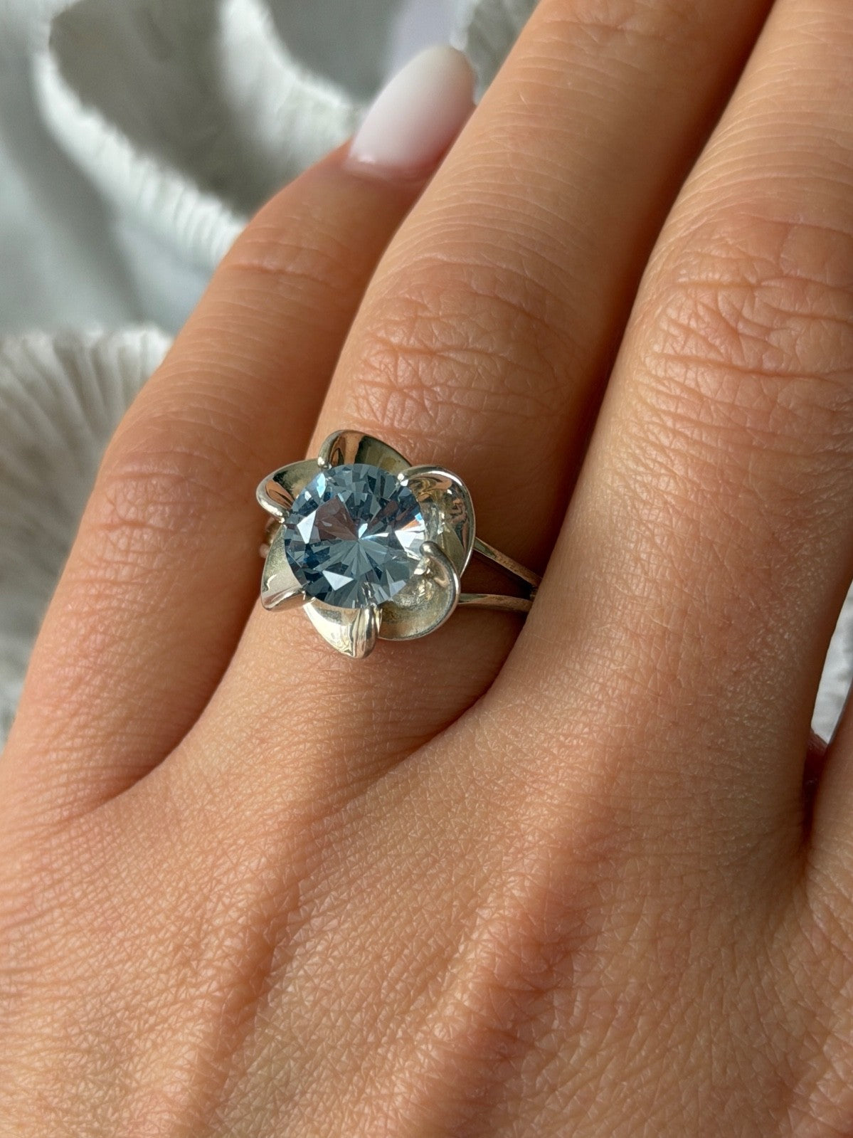 925 Sterling Silver Blue Cz Flower Ring Size 7