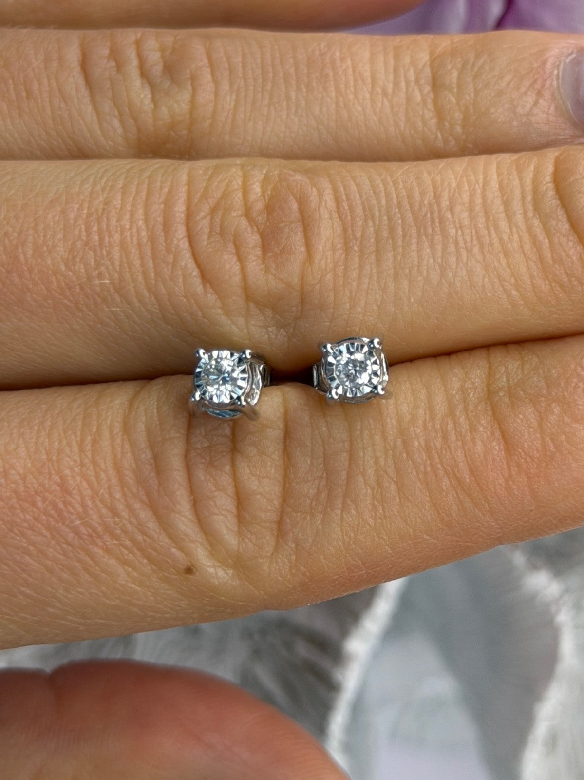 ZEI 14K White Gold Diamond tcw 0.14 ct Stud Earrings