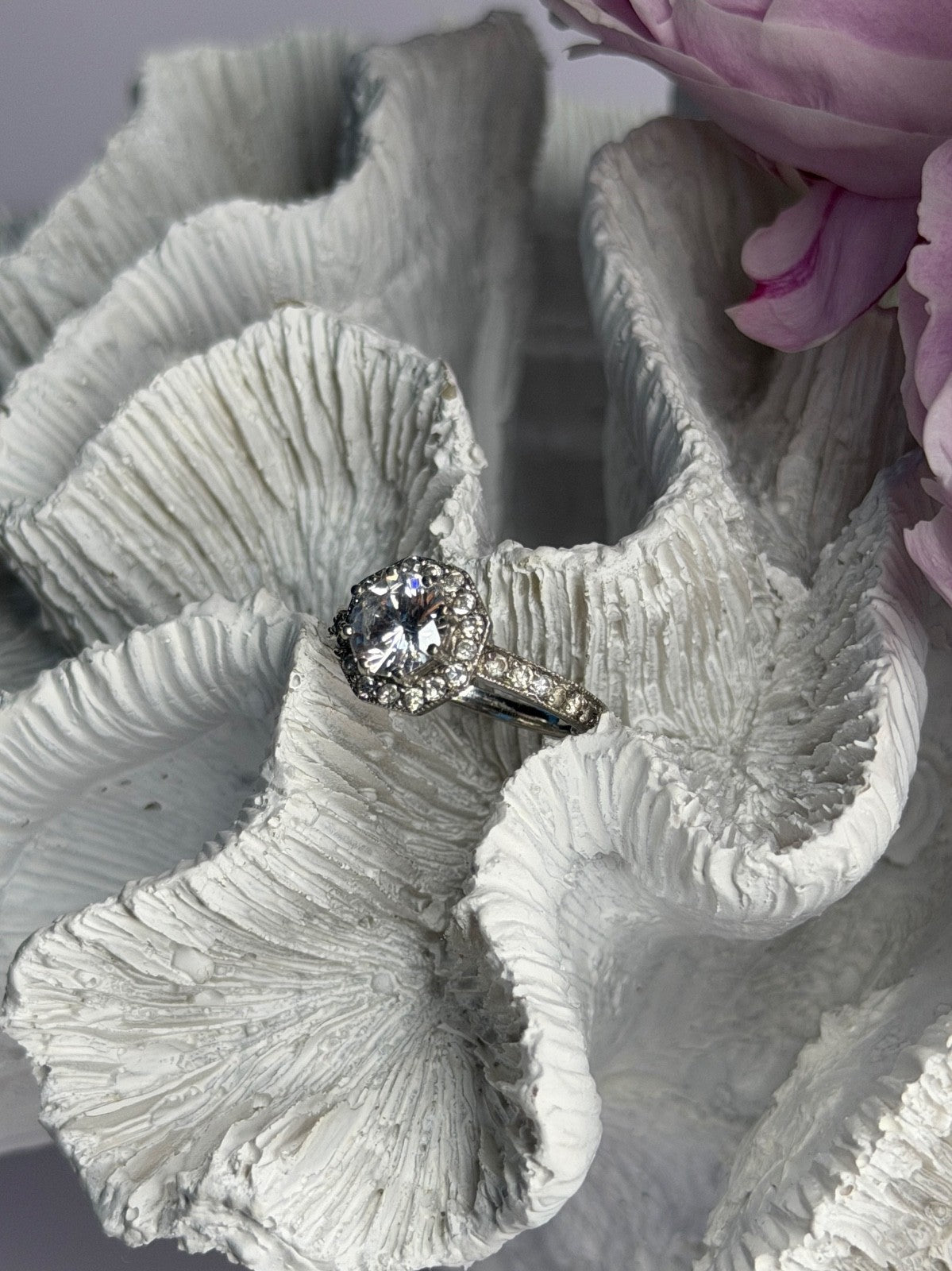 Beautiful 925 Sterling Silver Cz Ring Size 6