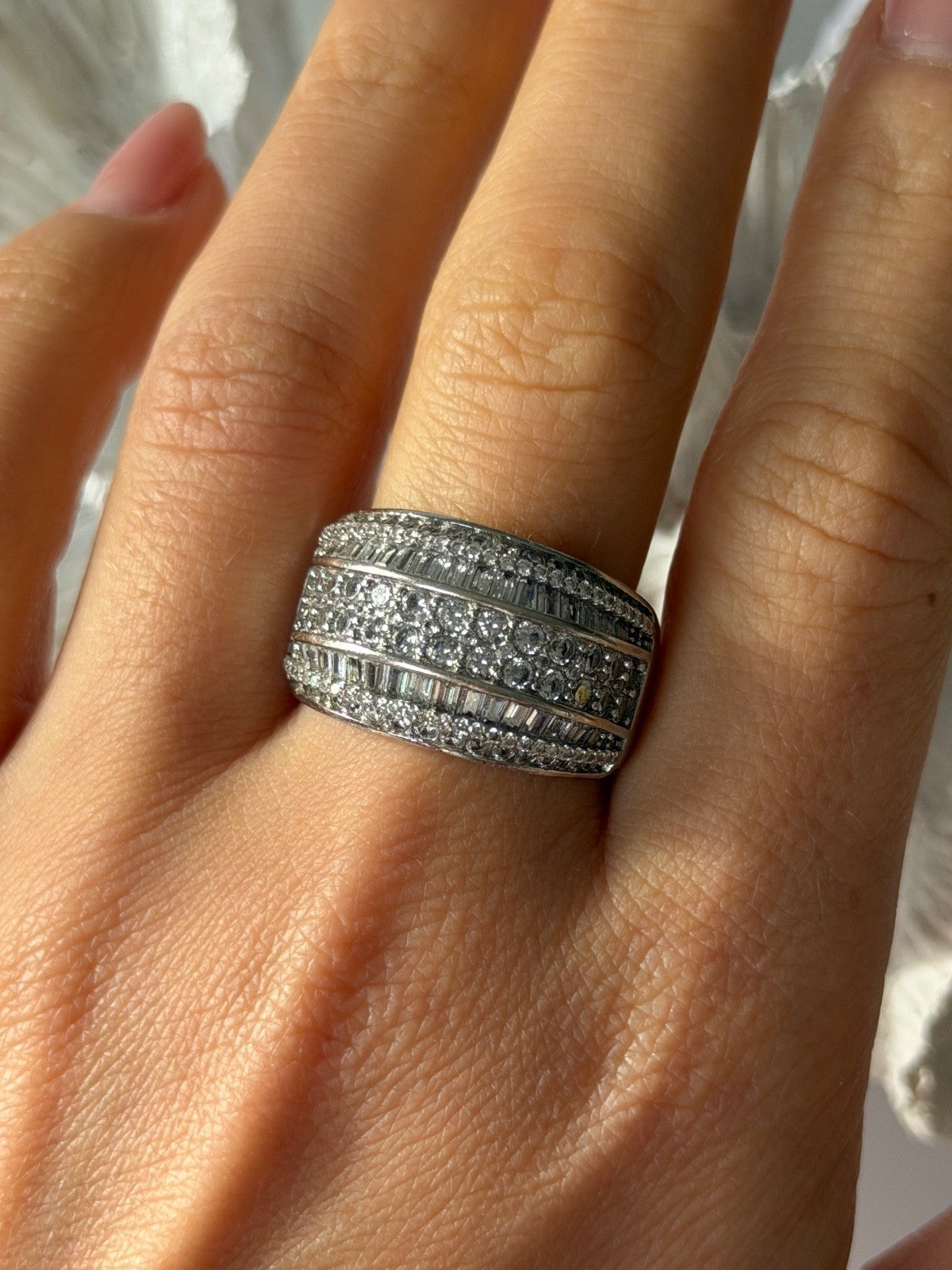 Elegant Design 925 Sterling Silver Cz Ring Size 11