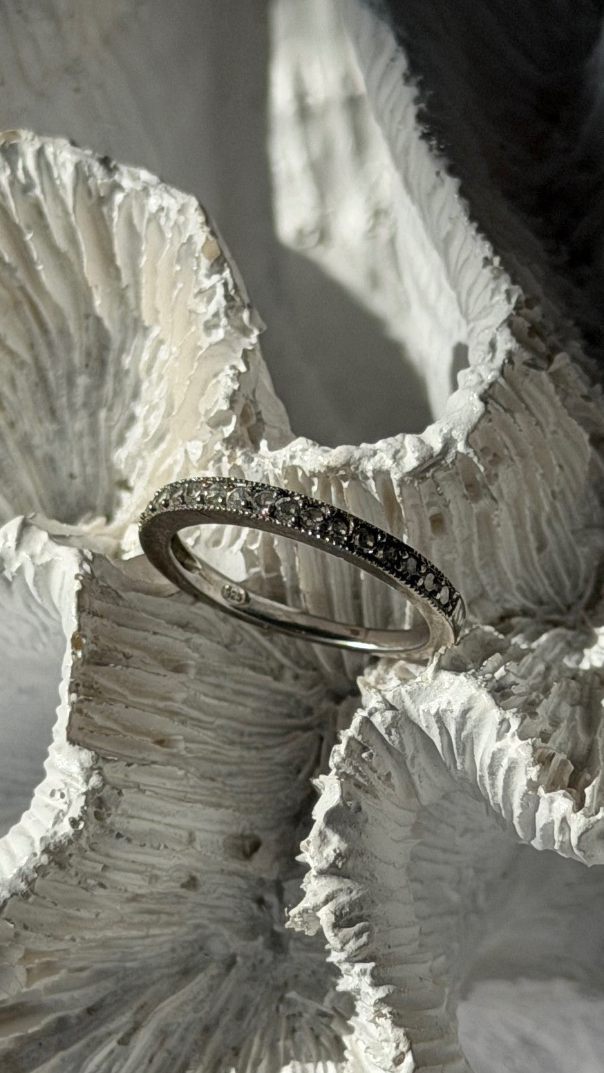Minimalist Design 925 Sterling Silver Cz Ring Size 6