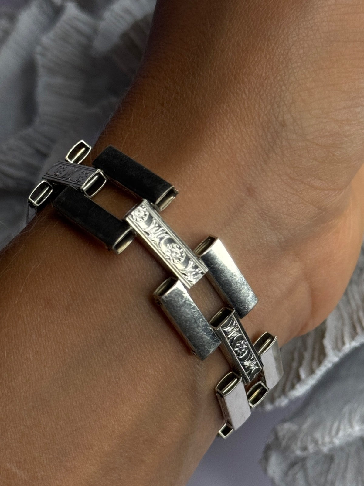 Beautiful Vintage 925 Sterling Silver Bracelet Length 7