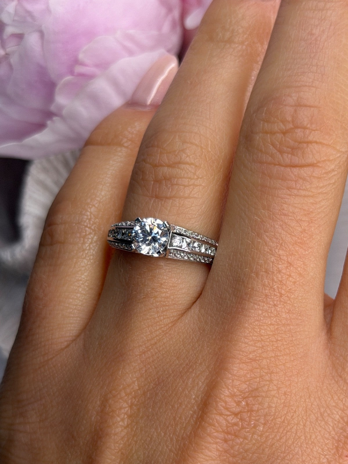 GOC 925 Sterling Silver tcw 1.32 Cz  Ring Size 7