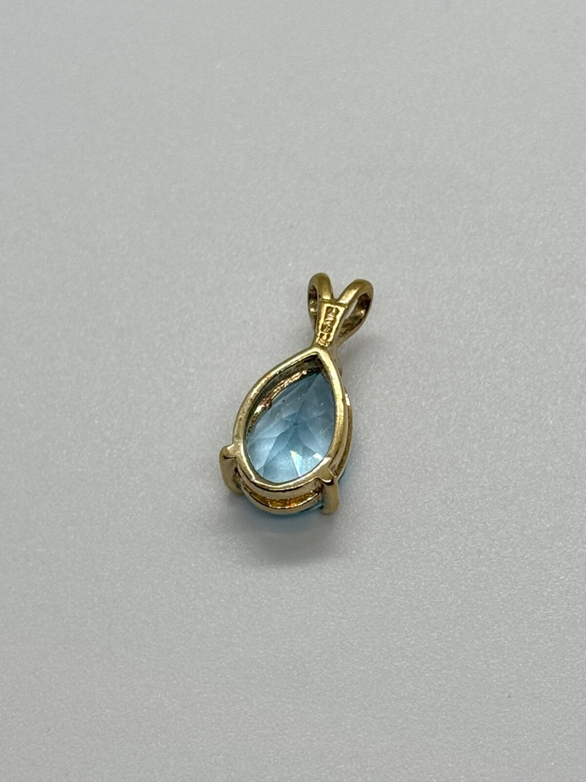 925 Sterling Silver Gold Plated Topaz Pendant Length 21 mm