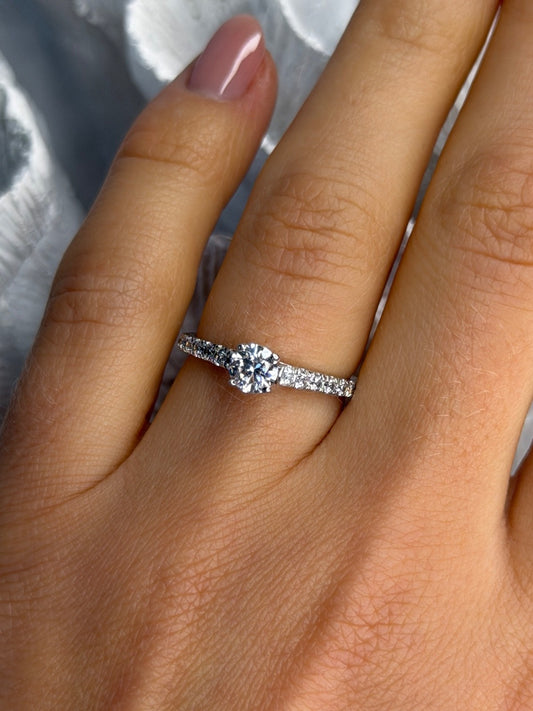 GOC 925 Sterling Silver Cz 0.86 ct Ring Size 7