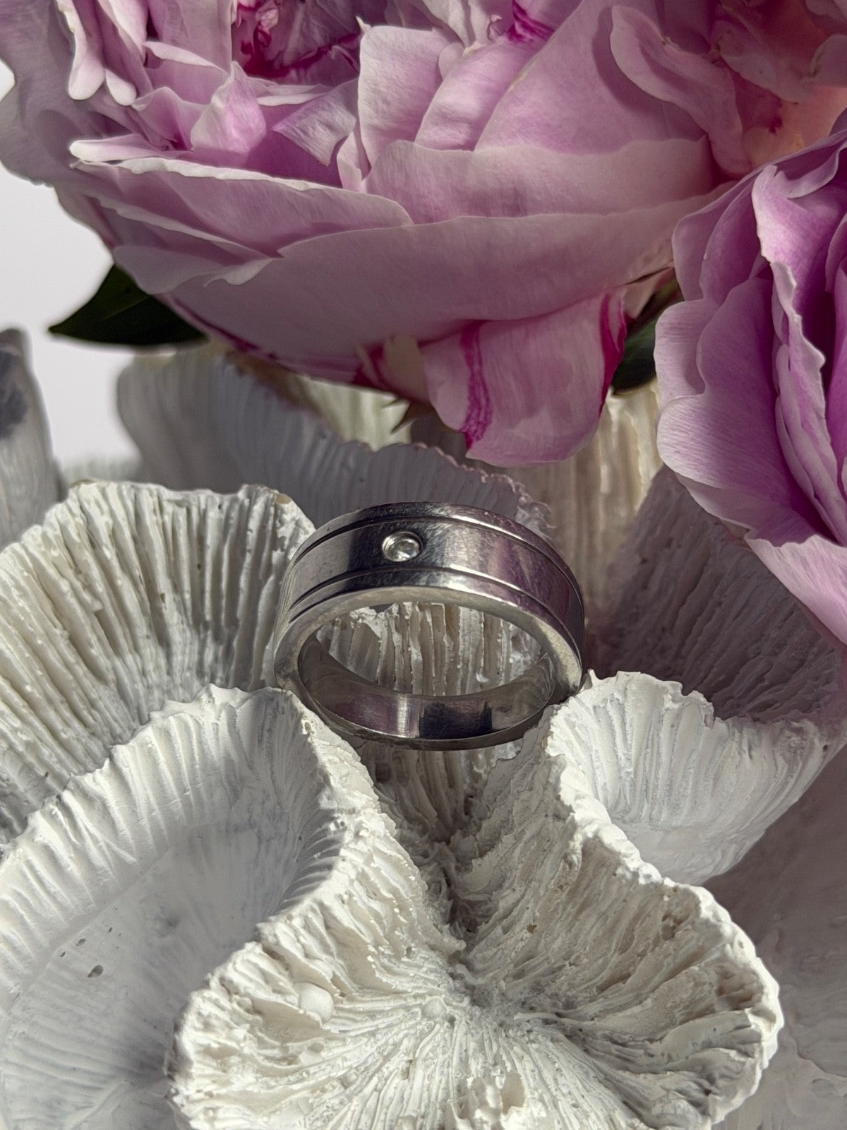 925 Sterling Silver Diamond Ring Size 9