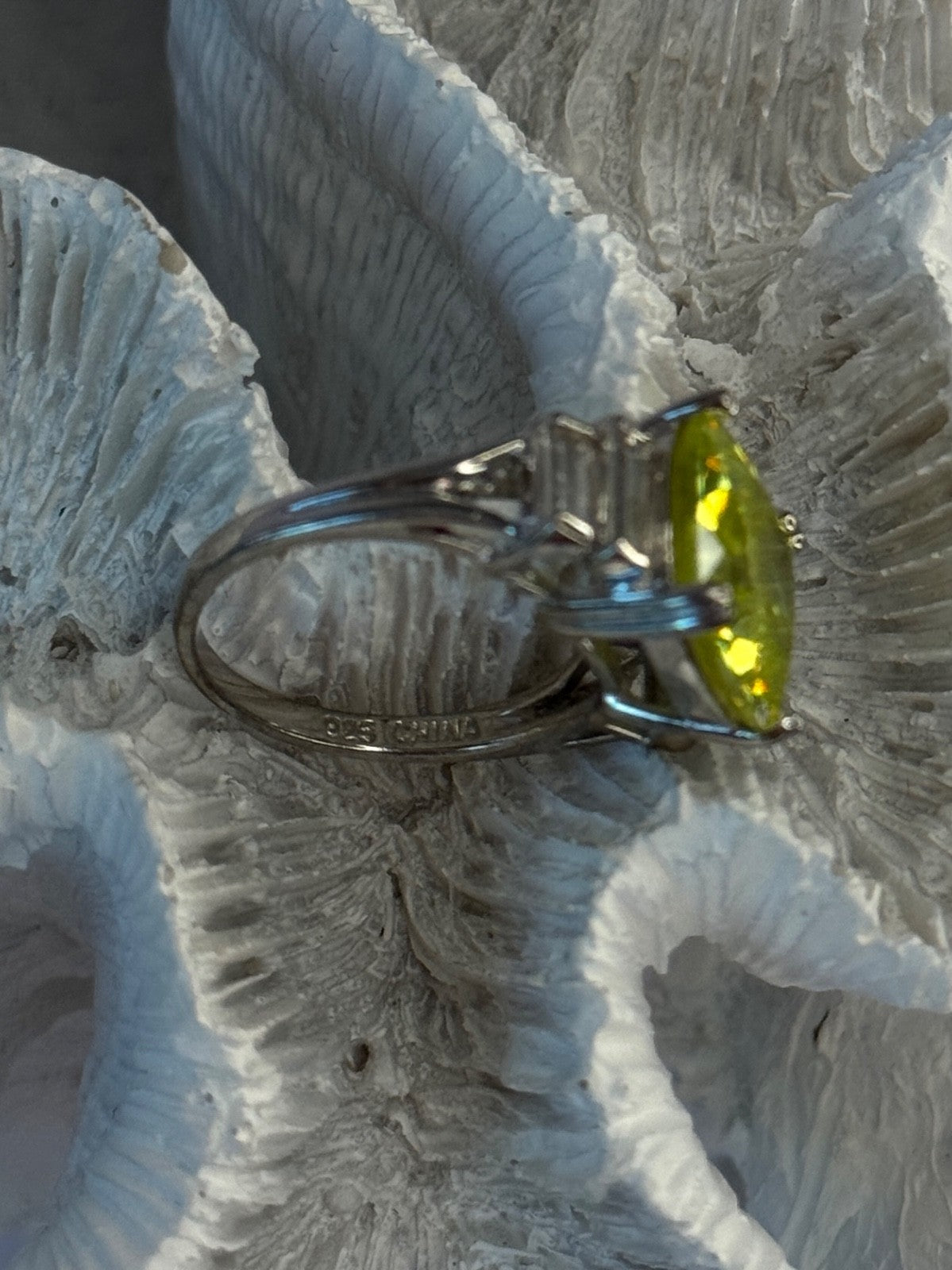 Shiny 925 Sterling Silver Cz Ring Size 7