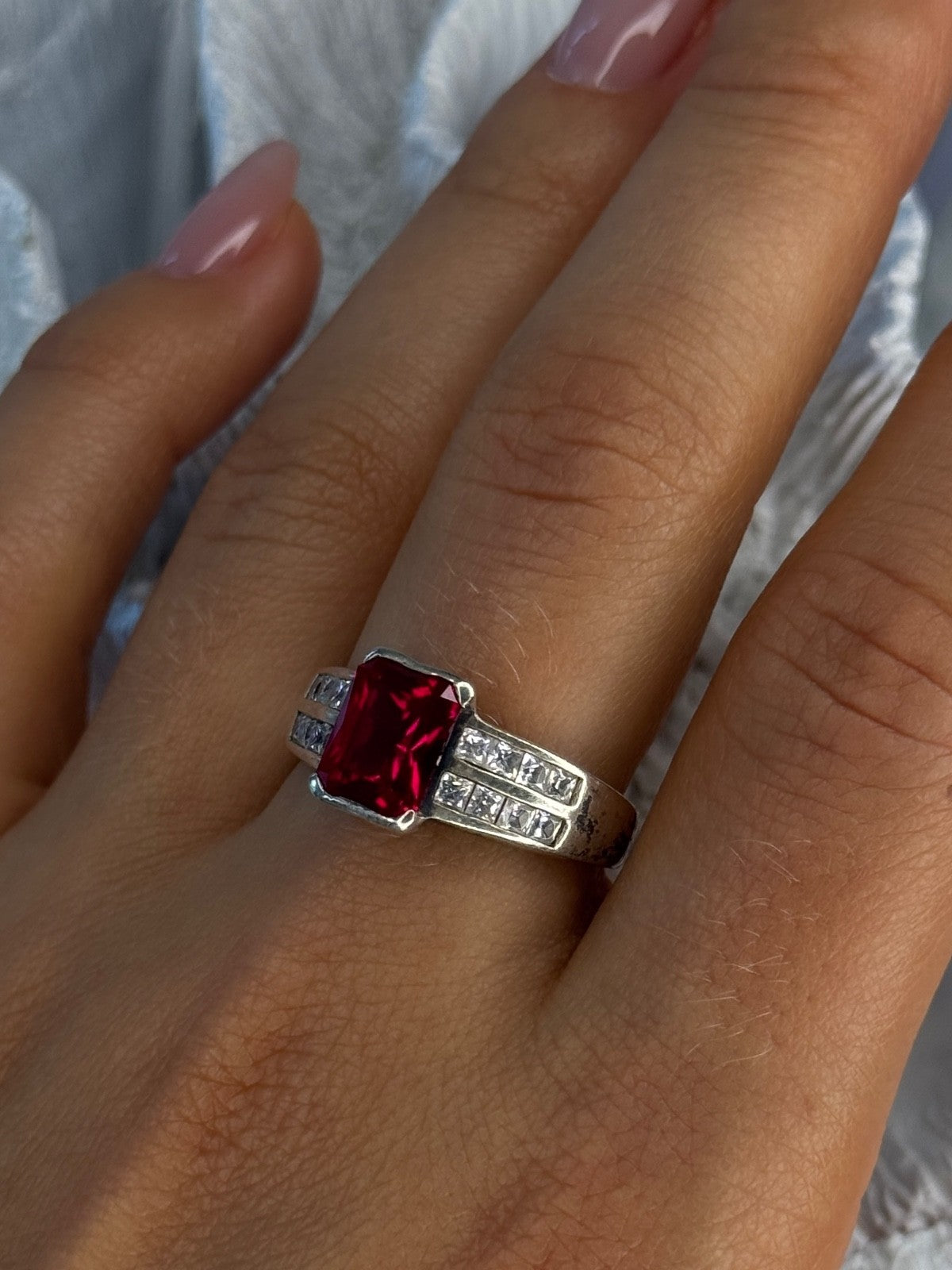 925 Sterling Silver Ruby & Beryl Ring Size 10