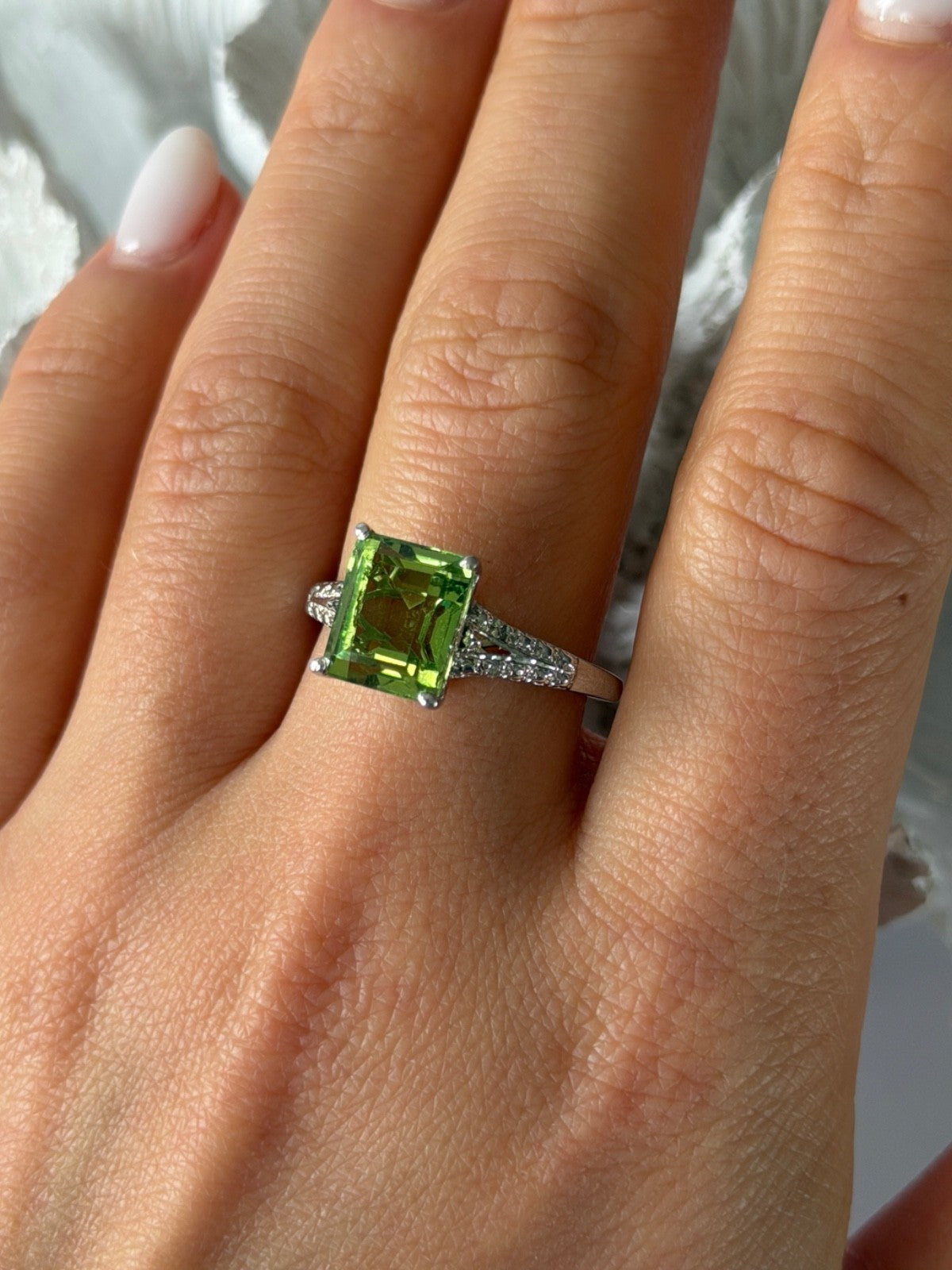 925 Sterling Silver Peridot Ring Size 10
