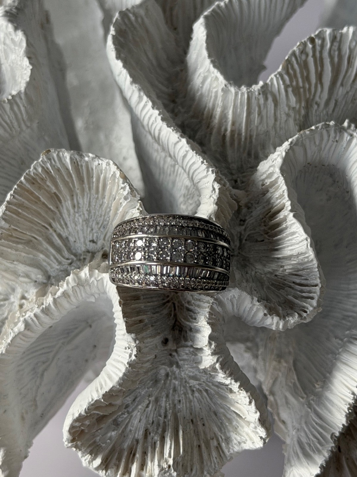 Elegant Design 925 Sterling Silver Cz Ring Size 11
