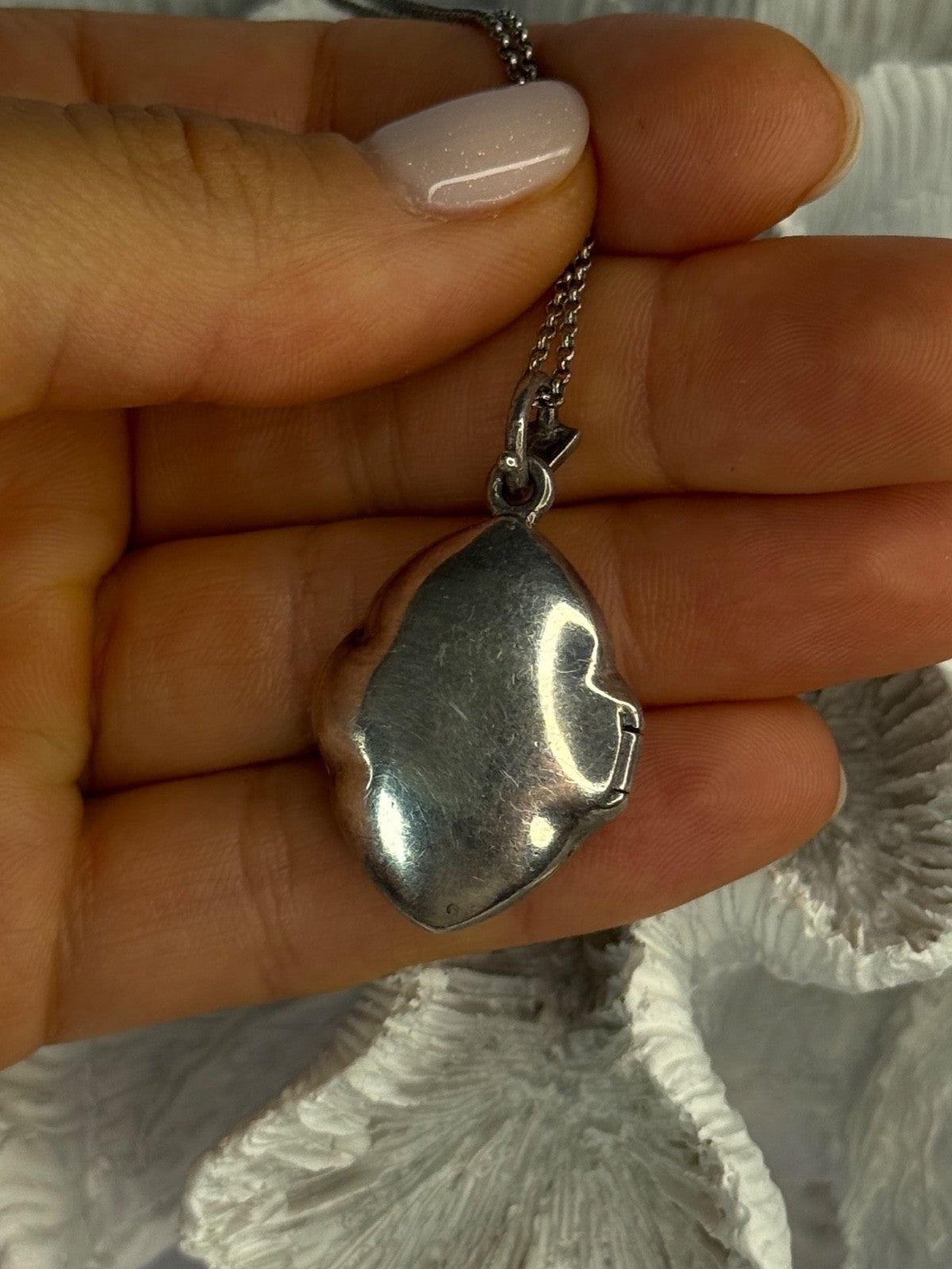 Vintage 925 Sterling Silver Open Locket Onyx & Marcasites Necklace 18 Inch