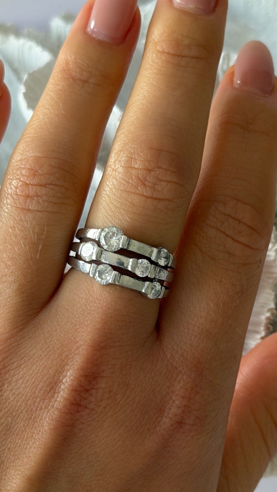 Elegant Design 925 Sterling Silver White Topaz Ring Size 8