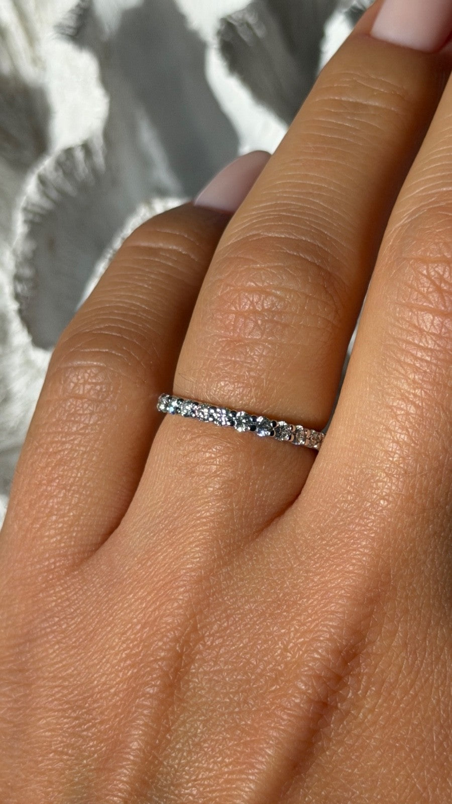 14K White Gold Diamond 0.70 ct Band Ring Size 6