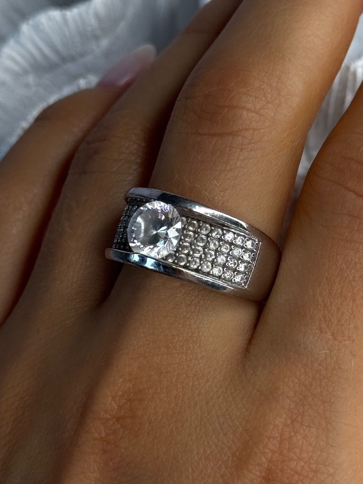 Elegant Design 925 Sterling Silver Cz Ring Size 10