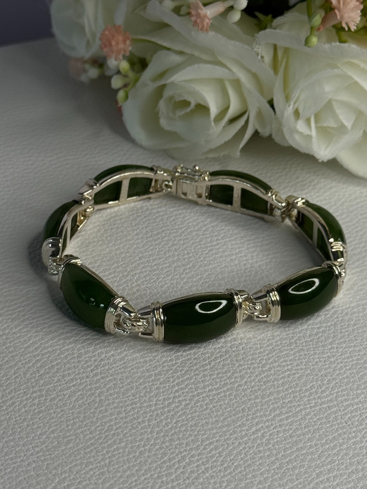 925 Sterling Silver Green Nephrite Bracelet Length 7.5