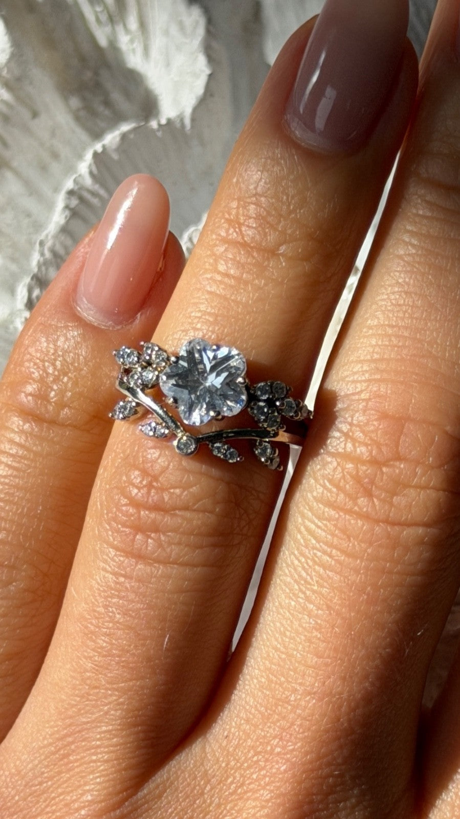 925 Sterling Silver White Topaz Flower Ring Size 5