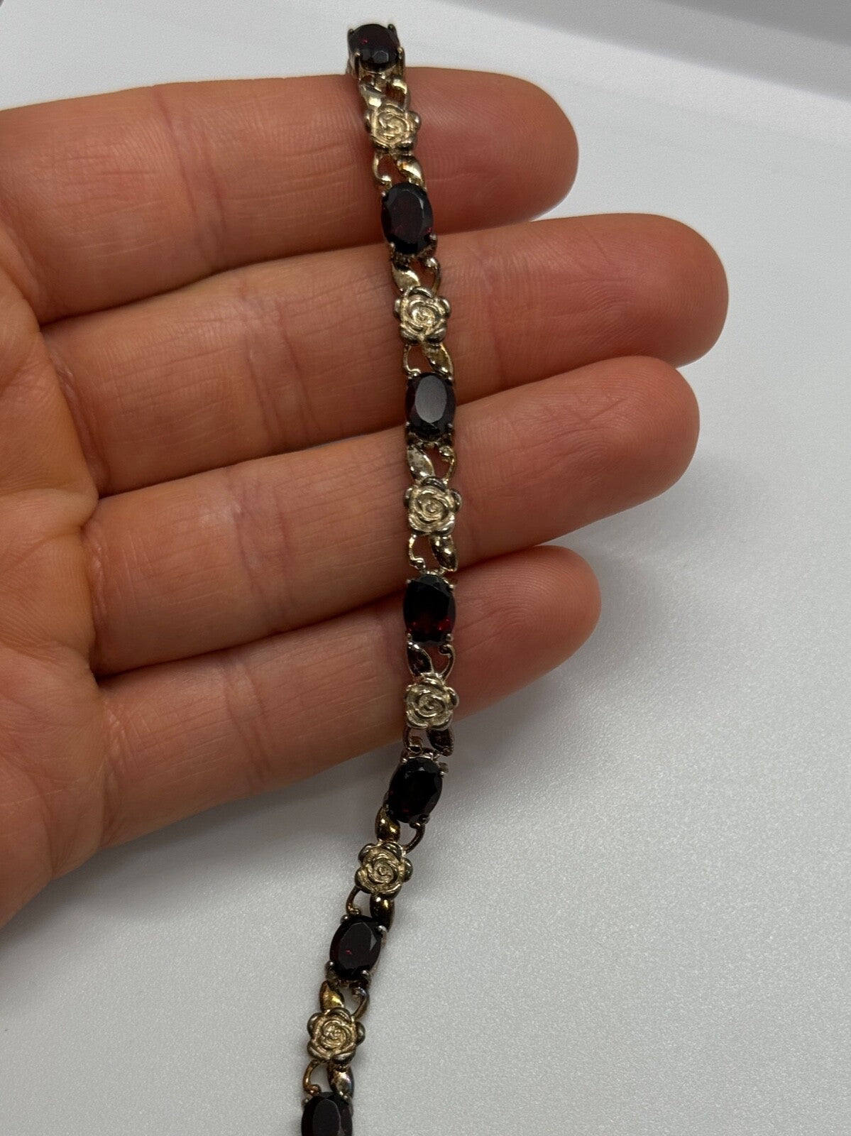 925 Sterling Silver Garnet Flowers Bracelet