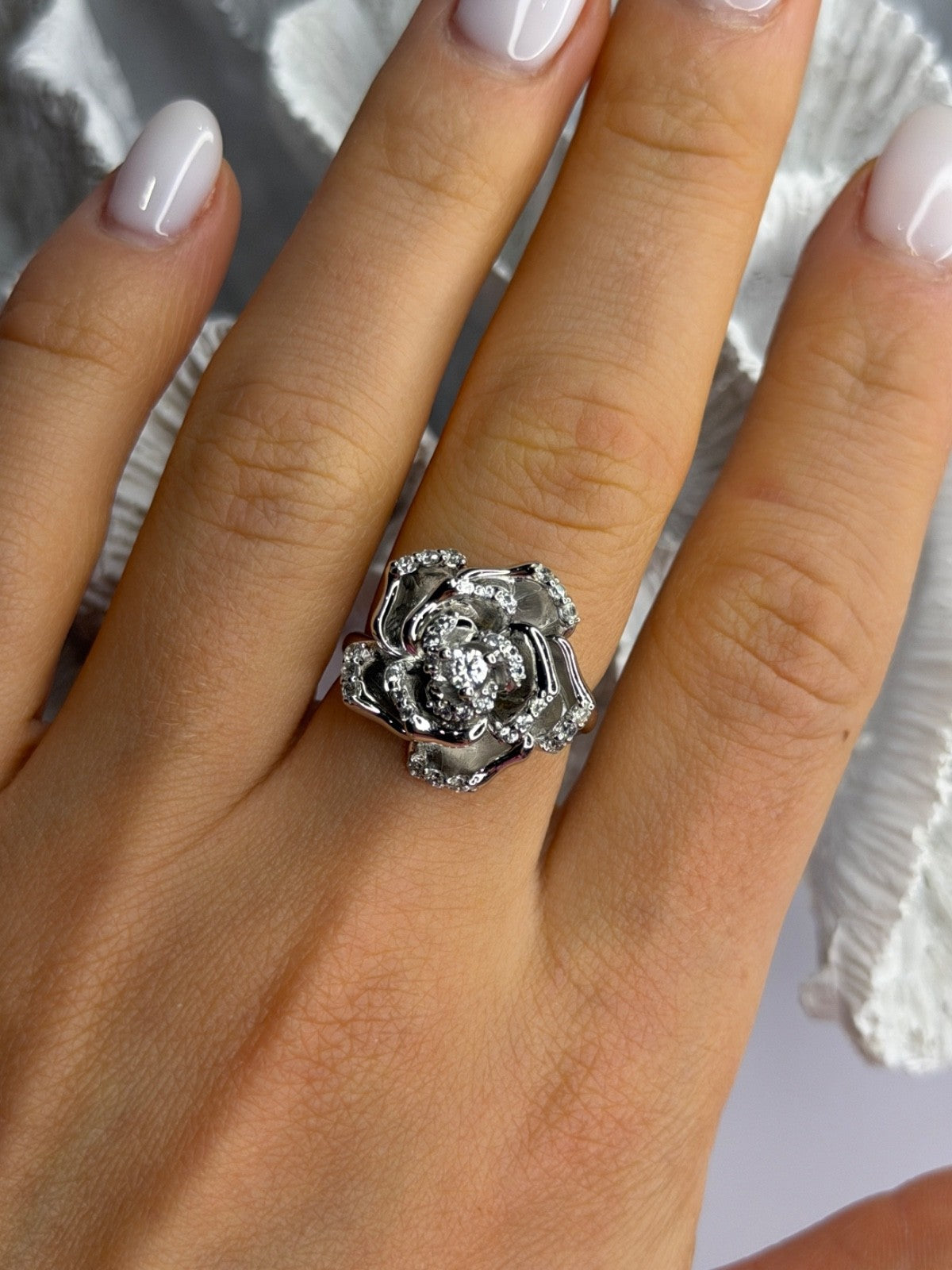 925 Sterling Silver Flower Cz Ring Size 7