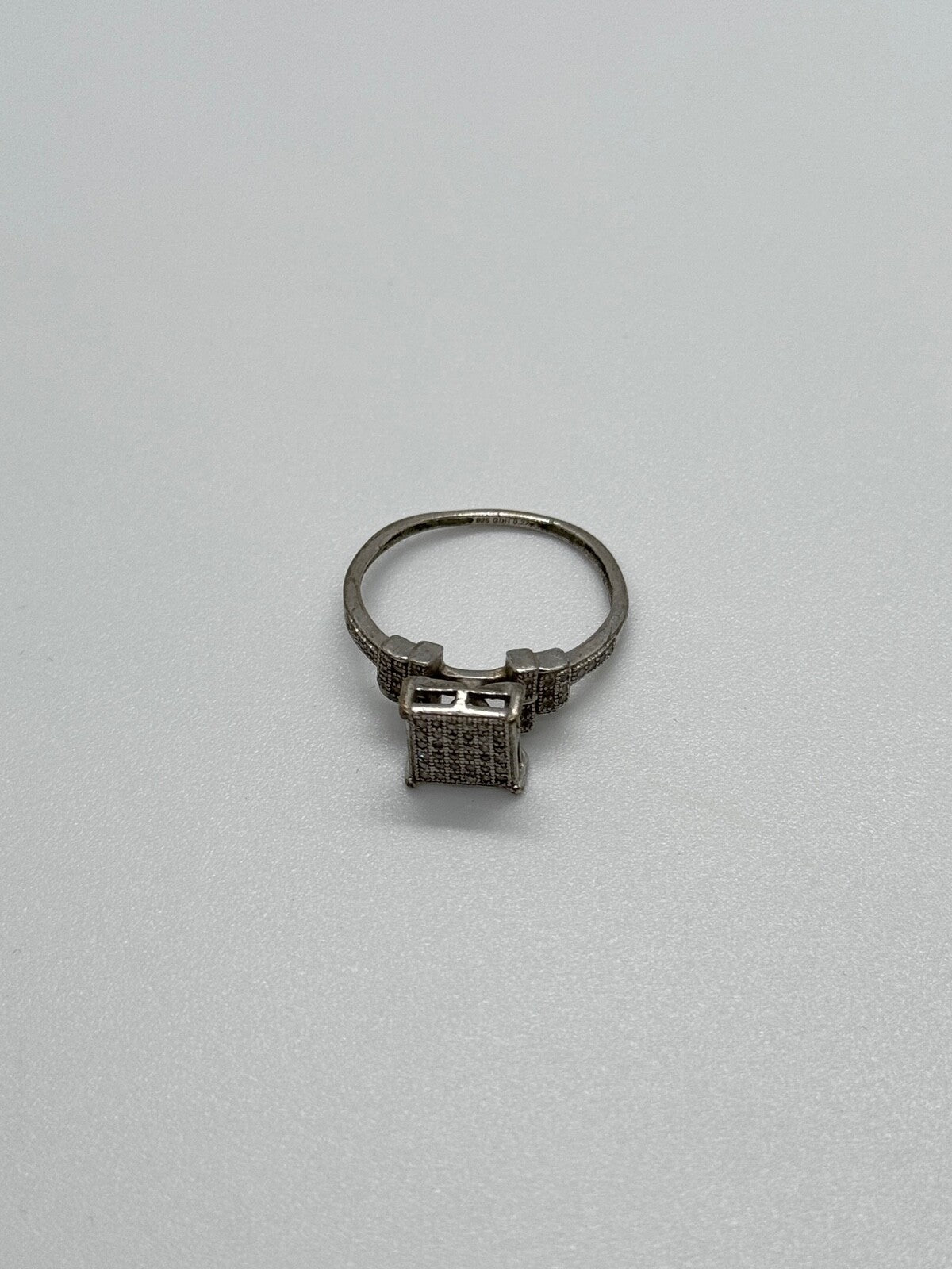 925 Sterling Silver CZ Ring Size 6