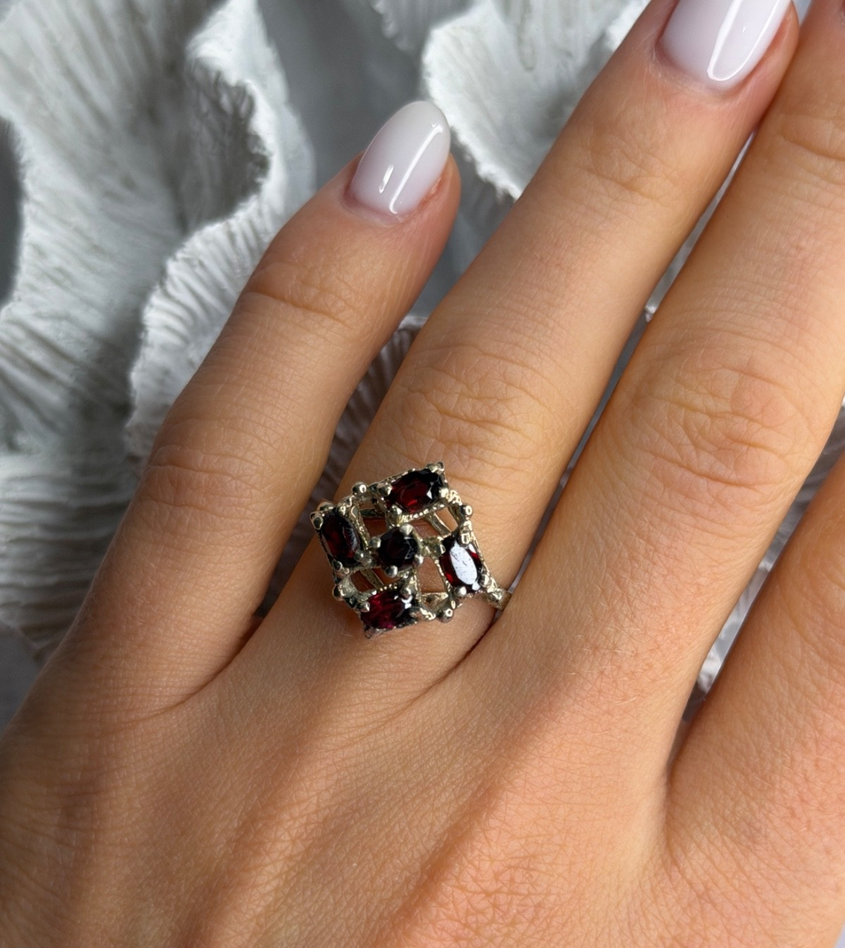 Vintage 925 Sterling Silver Garnet Ring Size 7
