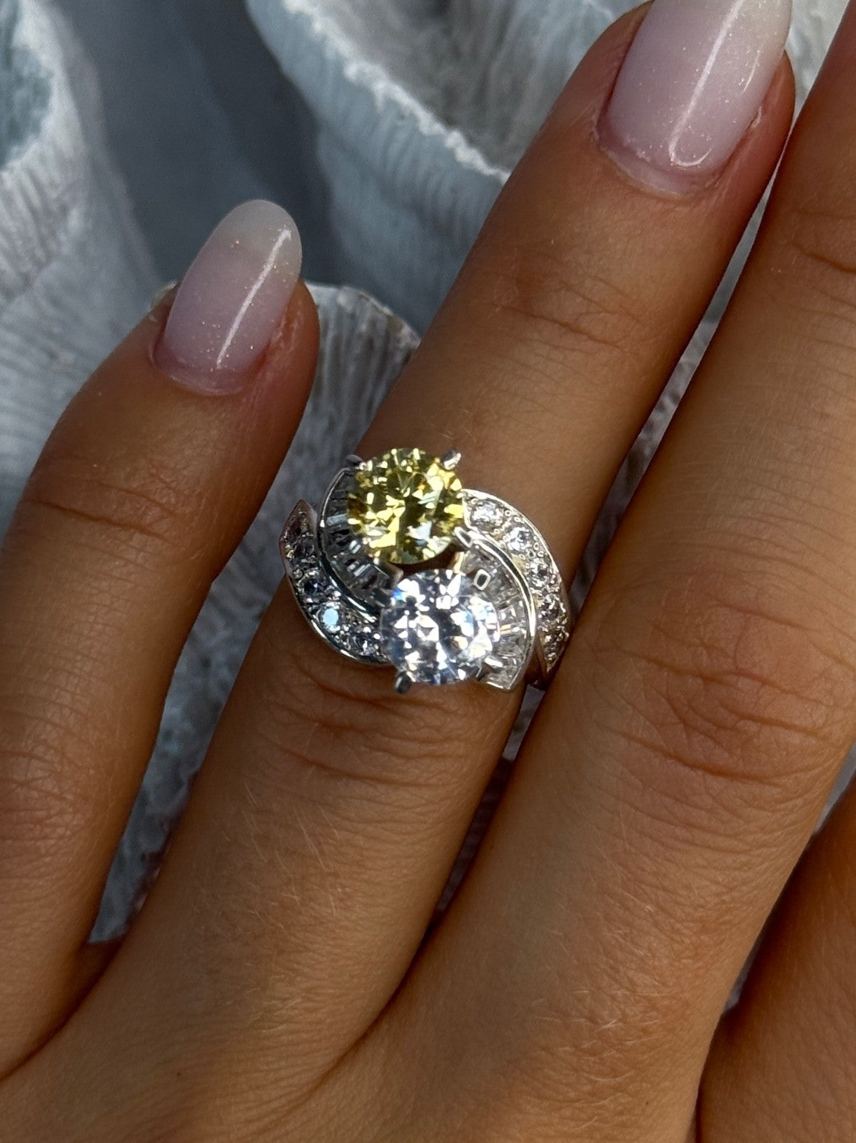 925 Sterling Silver Yellow & White Cz Ring Size 6