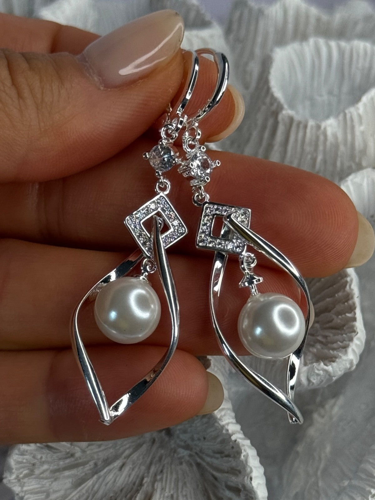 Beautiful Design 925 Sterling Silver Pearl & CZ Earrings Length 2.30 Inch