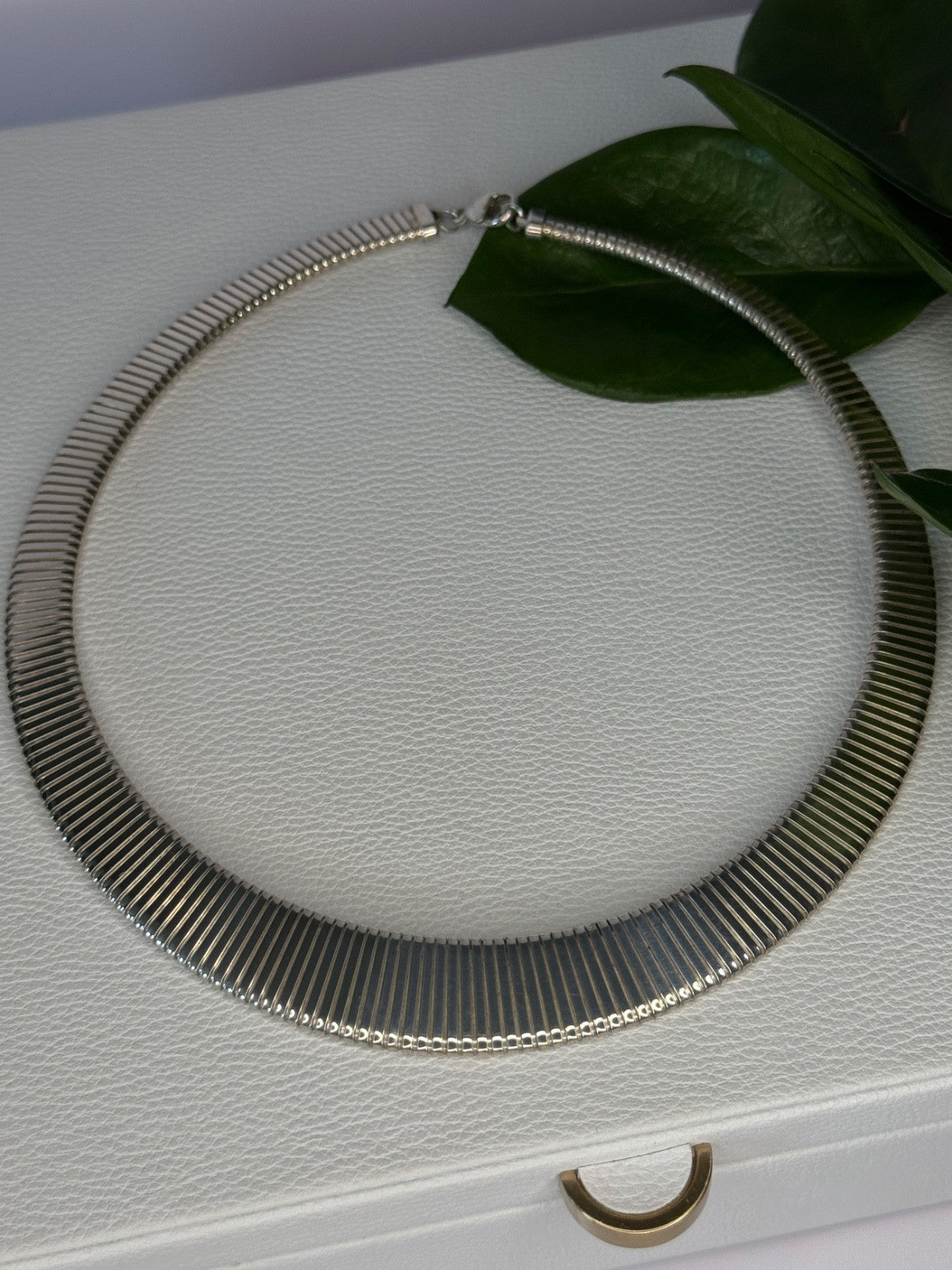 Elegant Design 925 Sterling Silver Necklace Length 17 Inch