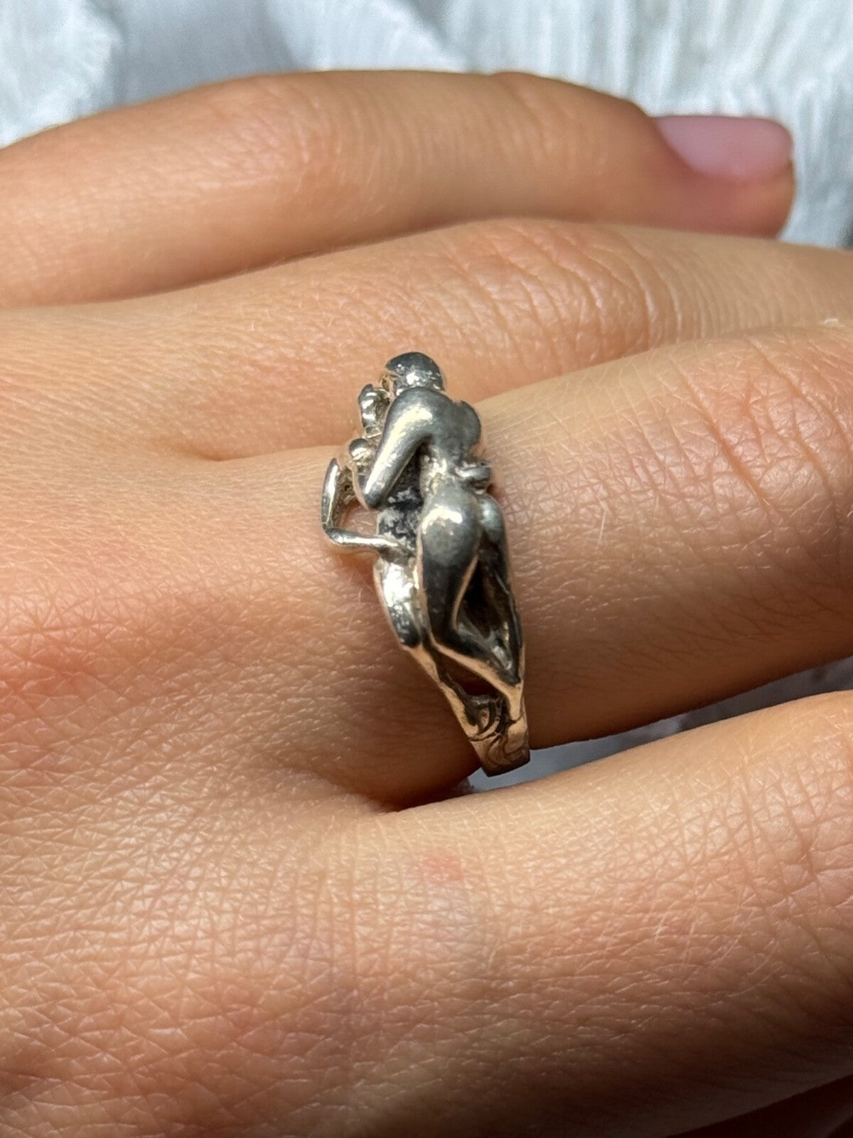 925 Sterling Silver Kamasutra Ring Size 8