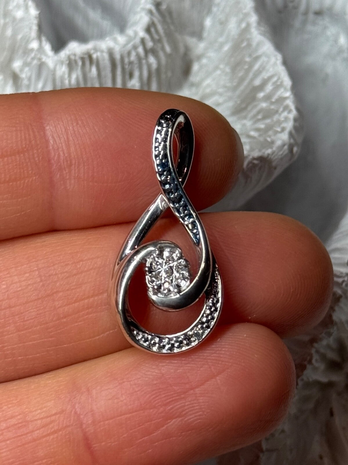 925 Sterling Silver White & Blue Topaz Pendant Length 1.1 Inch