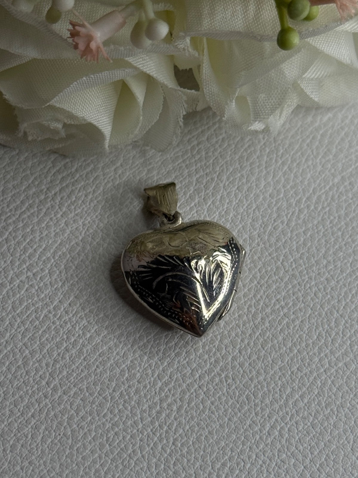 Retro 925 Sterling Silver Etched Heart Locket Pendant Length 1.20 Inch