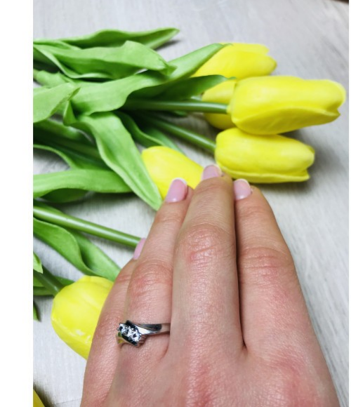 925 Sterling Silver CZ Ring Size 7