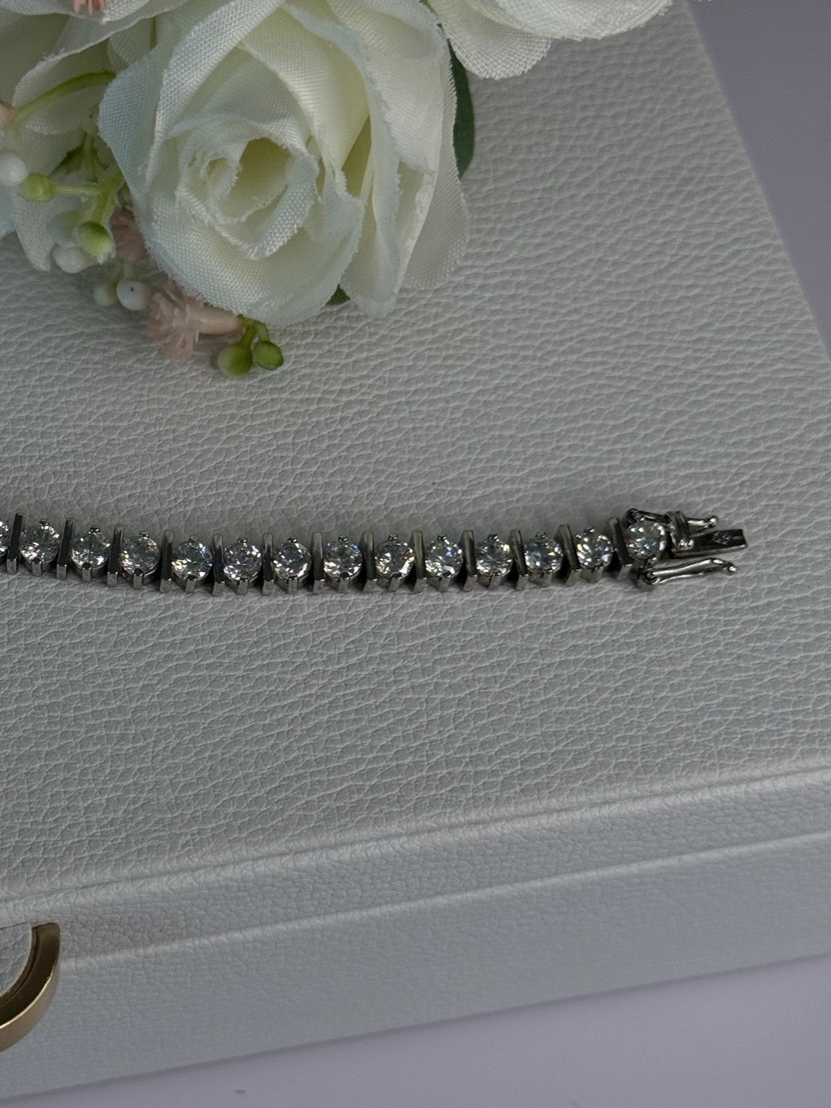 Beautiful 925 Sterling Silver CZ Bracelet Length 7.5 Inch