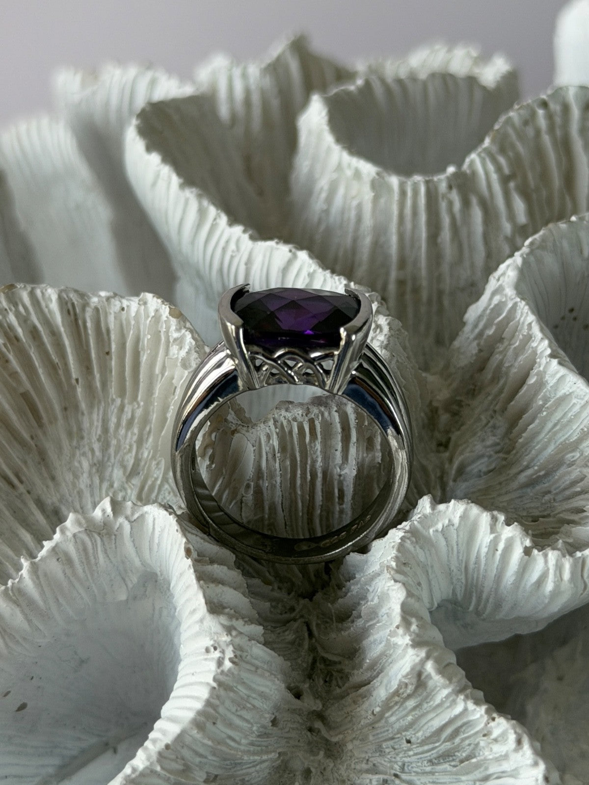 FAS 925 Sterling Silver Amethyst Ring Size 8