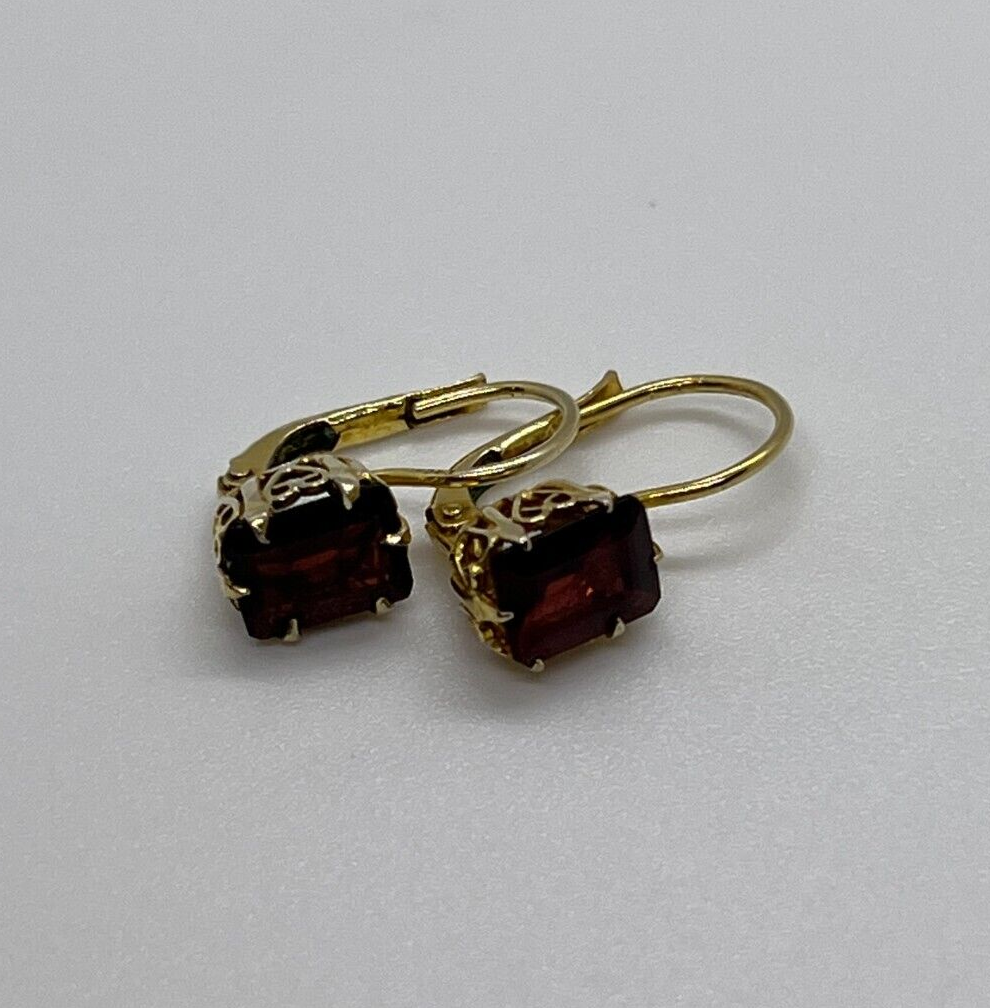 925 STERLING SILVER & GARNET EARRINGS