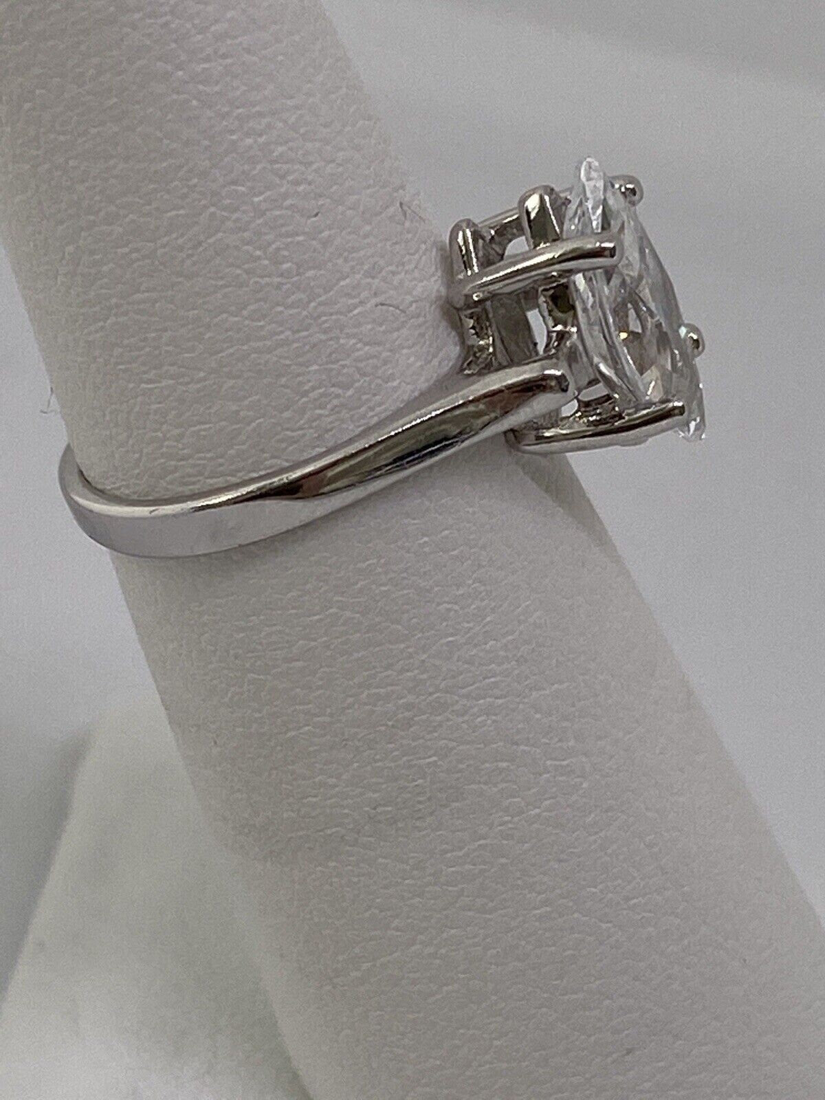 925 Sterling Silver CZ Ring Size 5