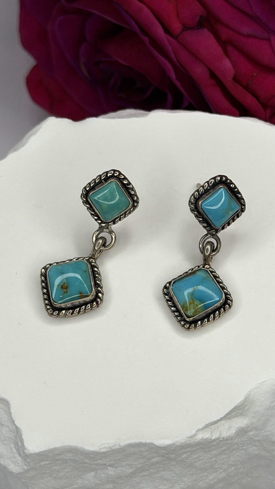 Vintage 925 Sterling Silver Blue Quoc Turquoise Dangle Earrings