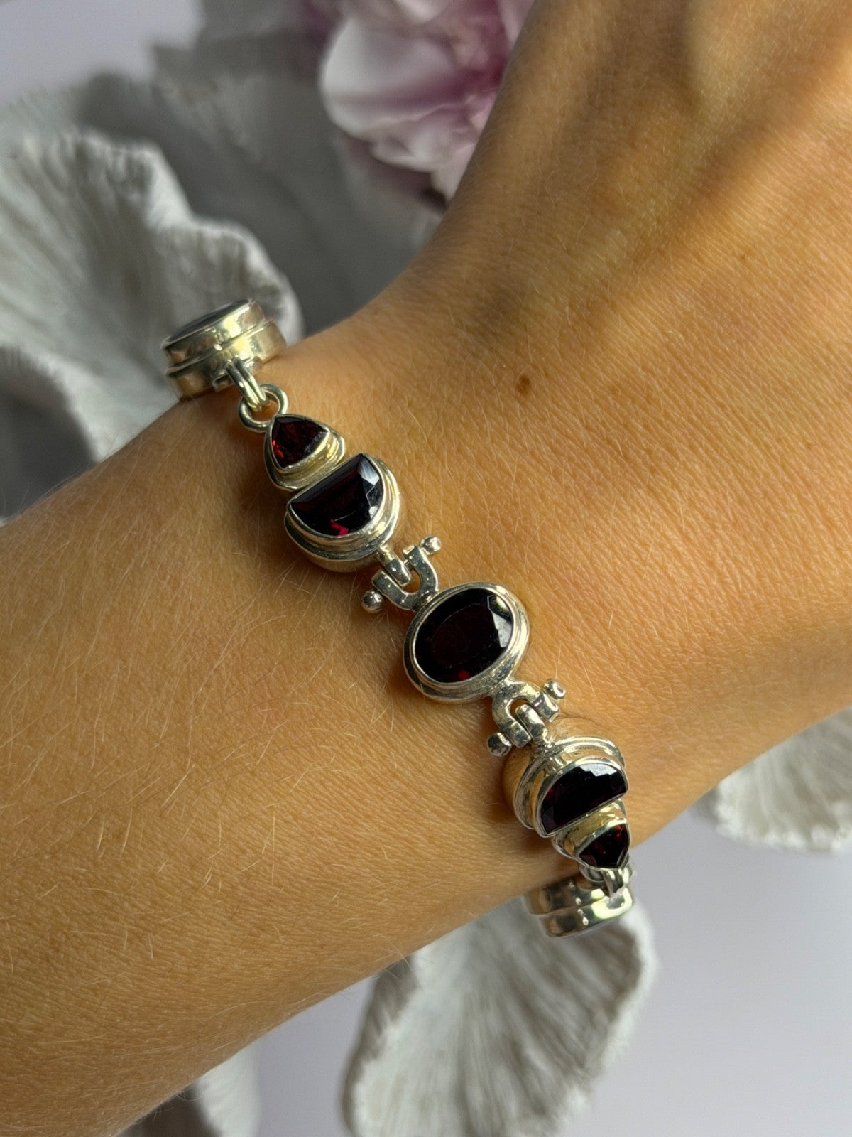 925 Sterling Silver Garnet Bracelet Length 7-7.5