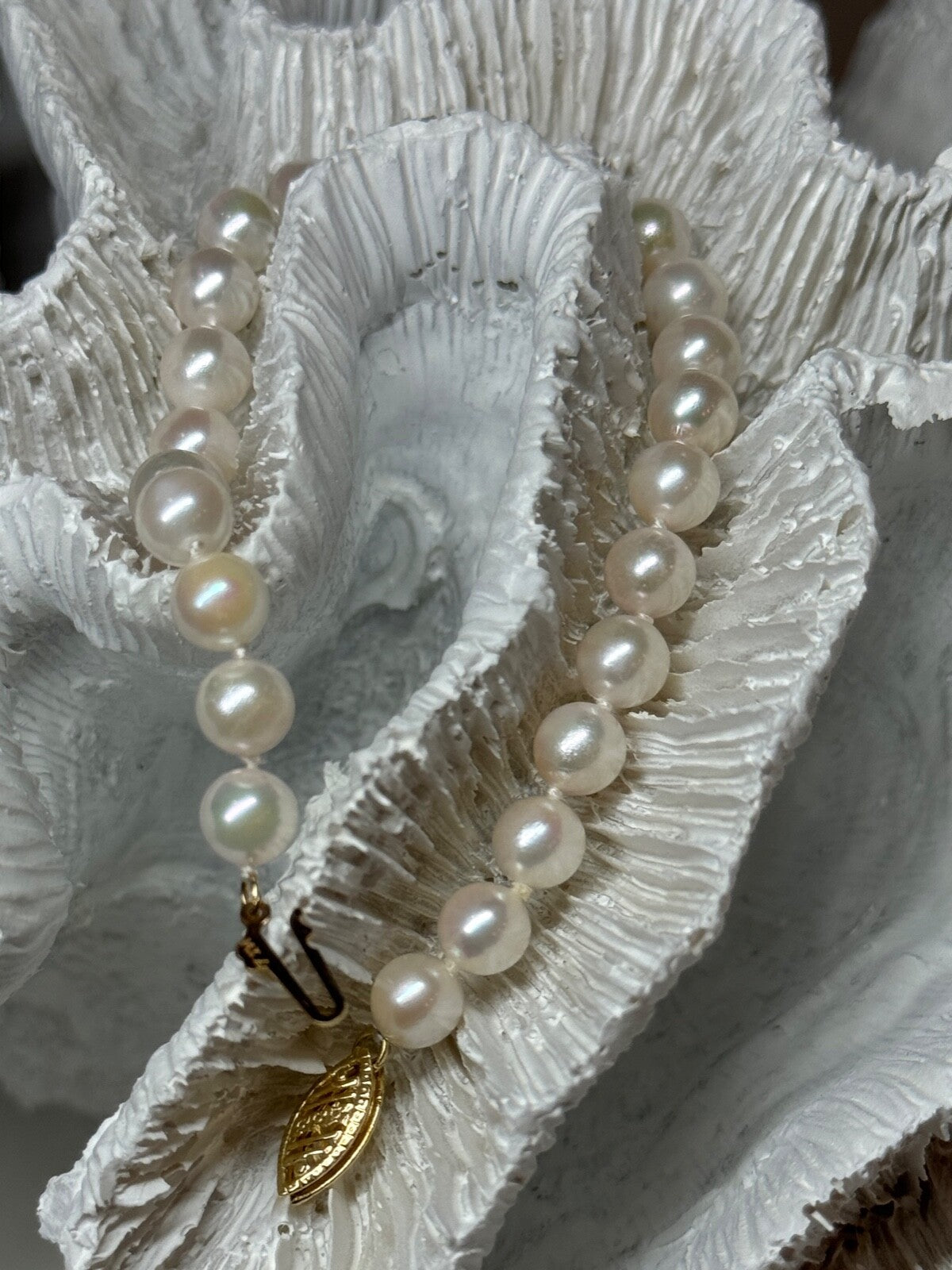 14K Yellow Gold Clasp Fresh Water Pearl Bracelet 7 Inch