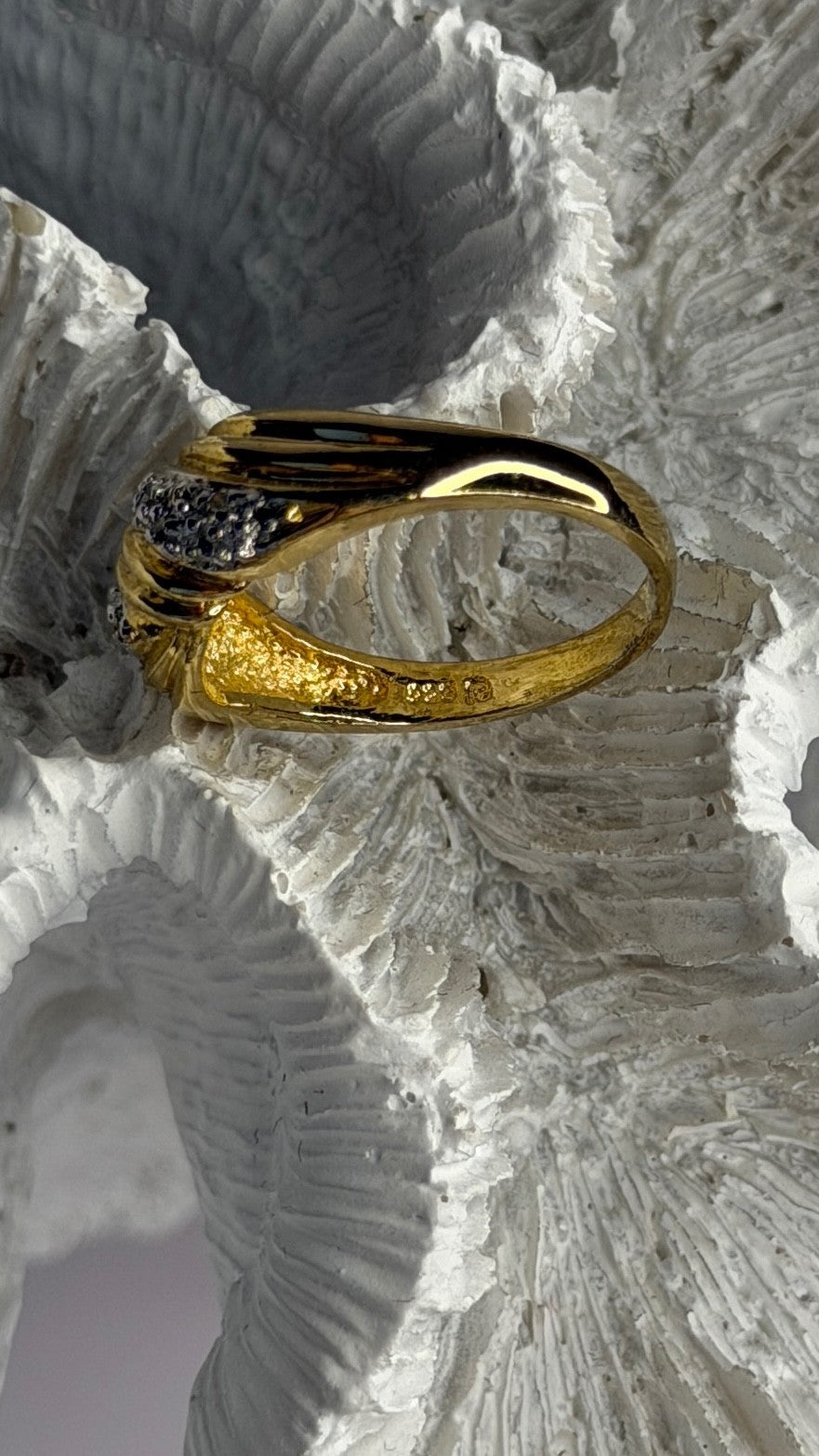 925 Sterling Silver Gold Plated Diamond Ring Size 6.5